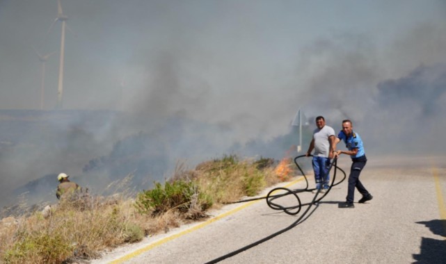 İzmir İtfaiyesi yangınlar için seferber oldu