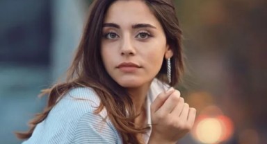 Yaşayan En Güzel Kadın: Sıla Türkoğlu... Hande Erçel de listede