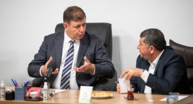 Başkan Tugay: Dayanışma içinde olacağız ama tasarrufu bırakmayacağız
