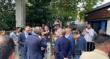 Boğaziçi’nde rezalet büyüyor! Girişte güvenlik içeride çevik kuvvet seddi