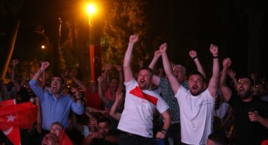 Buca çeyrek final mücadelesini dev ekranda izleyecek
