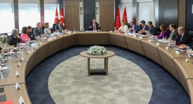 CHP MYK Toplandı: Masada Tüzük Kurultayı Var