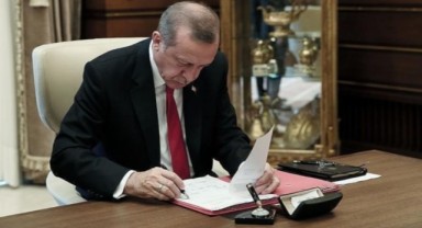 Erdoğan imzaladı: Görevden alma kararları Resmi Gazete'de