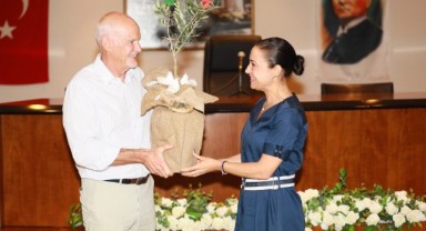 Filiz Başkan ve Yorgo Papandreou'dan barış ve dostluk mesajları