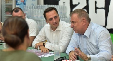 Gökan Zeybek Bornova’da