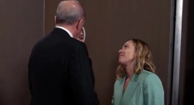 İtalya Başbakanı Meloni'nin Erdoğan'a baygın bakışları sosyal medyayı salladı