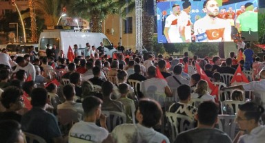 Menemen'de Milli Coşku, Dev Ekranda Yaşanacak