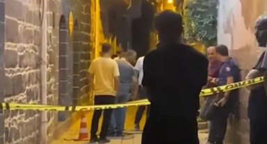 Tahir Elçi'nin eşi Türkan Elçi'ye ait kafeye bombalı ve silahlı saldırı düzenlendi