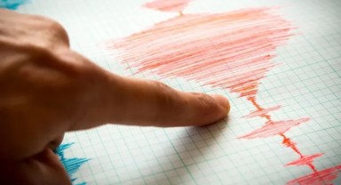 7,5 büyüklüğünde deprem uyarısı. 100 kilometreyi yıkar geçer. O nokta Türkiye'nin göbeği... Bu 3 faya dikkat!