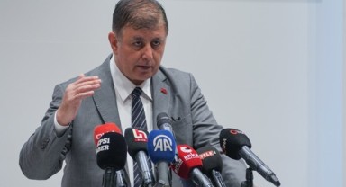 Bir ismi daha görevden aldı!