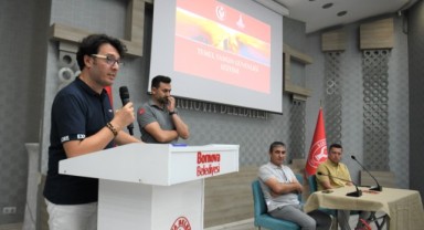 Bornovalı muhtarlara Yangın Güvenliği Eğitimi