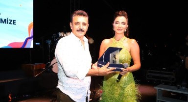 Çandarlı’da festival coşkusu Öykü Gürman konseri ile taçlandı