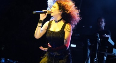 Çim Konserleri'nde Sena Şener rüzgarı