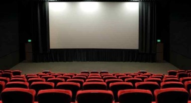 Emeklilere sinema salonlarında yüzde 30 indirim