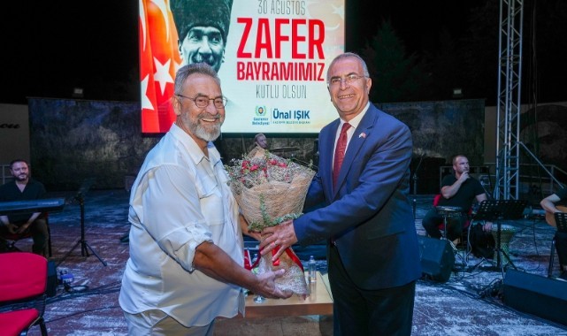 Gaziemir’de 30 Ağustos Zafer Bayramı’na coşkulu kutlama