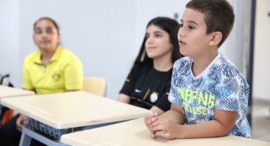 Konaklı çocuklar eğlenerek öğreniyor