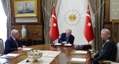 YAŞ Kararları Açıklandı: İşte Tüm Atama, Terfi ve Emeklilikler!
