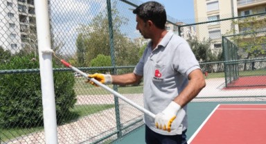 Bayraklı'da parklar yenileniyor