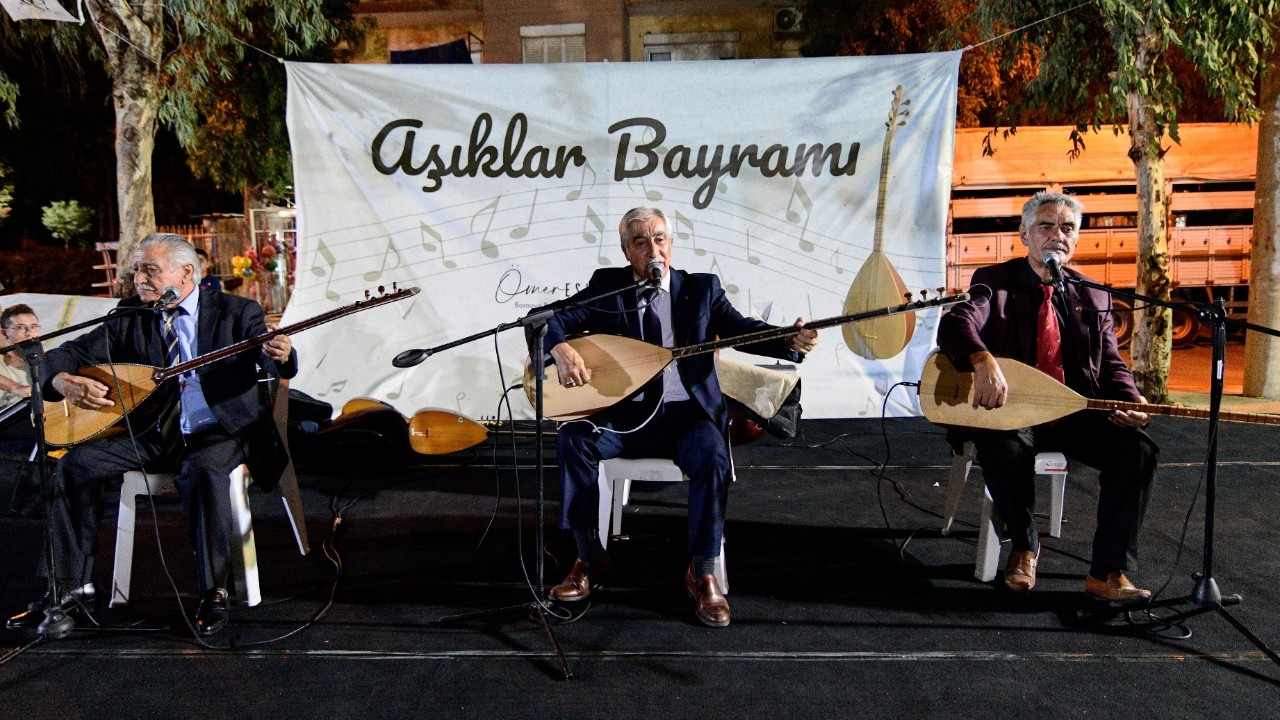 Bornova’da Aşıklar Bayramı coşkuyla kutlandı