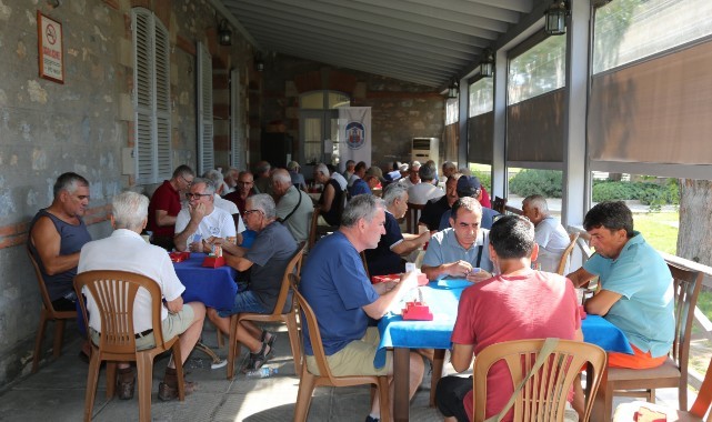 Briç tutkunları Efes Selçuk’ta Buluştu: Turnuvaya büyük ilgi!