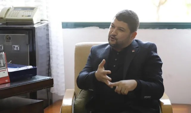 CHP'li Alkız o görüntüyü paylaştı ve ekledi: Aydınlık günlerin geleceğinden hiç şüpheniz olmasın!