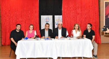 Çiğli'de Memurları Sevindiren İmza