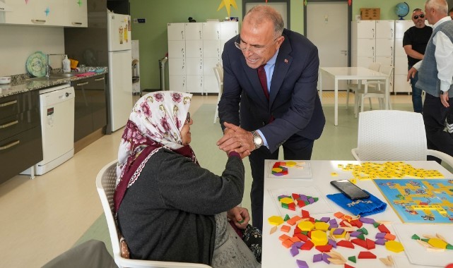 Gaziemir Belediyesi’nden alzheimer hastalarına tam destek