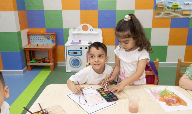 Konak'ta 'Mutlu Çocuklar Oyun Evleri'ne kayıtlar başladı