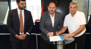 Menderes’te Emekten Yana Sözleşmeler İmzalandı