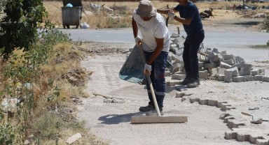 Menderes’te Yol Seferberliği