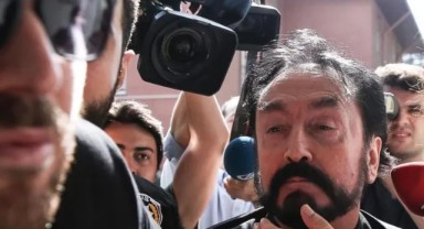 Adnan Oktar mahkemede coştu. 'Gazze'deki saldırıları 15 günde durdurabilirim'