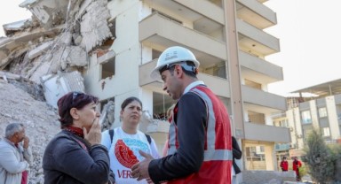 Bayraklı'da 30 Ekim depremi unutulmadı!
