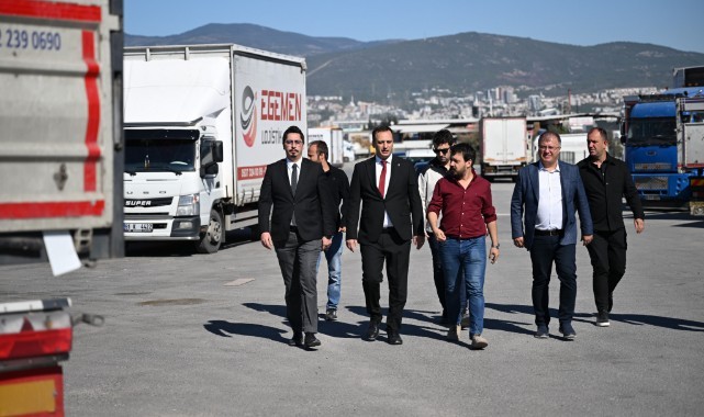 Bornova’nın yolları hızla yenileniyor