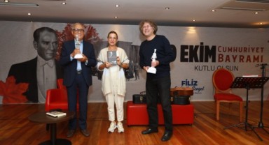 “Cumhuriyet’in Aydınlığı” mısralarla melodileri buluşturdu