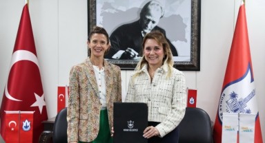 Konak Belediyesi’nden iki protokol birden