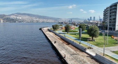 Kordon’da deniz taşkınlarını önlemek için yoğun tempo