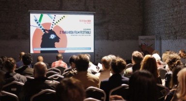 Uluslararası 2 Yaka Kısa Film Festivali sinemaseverlerle buluşuyor