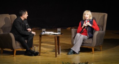 Ayşe Kulin: Her kitap size bir kapı açar