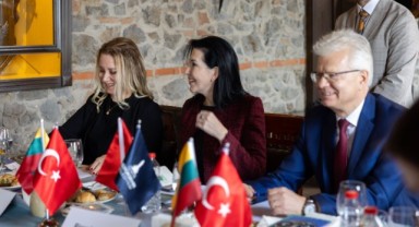 Başkan Mutlu’dan dirençli kent vurgusu: En önemli gündemimiz
