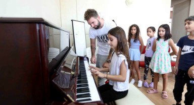 Bayraklı’da kültür-sanat kurslarına yoğun ilgi