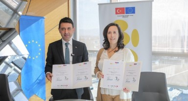 Bayraklı’ya Portekiz’den kardeş şehir