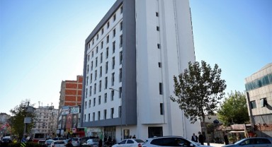 Bornova Belediyesinin ek hizmet binası tamamlandı
