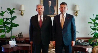 İmamoğlu'ndan Mansur Yavaş'la 'Birlik' Mesajı: 'Tüm Saldırılara Karşı Tek Yumruğuz'