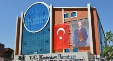 Karabağlar Belediyesi'nde flaş istifa!