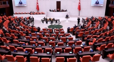 Asgari ücreti protesto eden CHP Meclis'e katılmadı