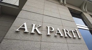 CHP'den istifa eden 12 kişi AKP’ye geçti