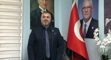 İYİ Parti Bayraklı İlçe Başkanı Ebubekir Çelik’ten 2025 Yılı Mesajı: “Hedefimiz Türkiye’nin Aydınlık Geleceği”