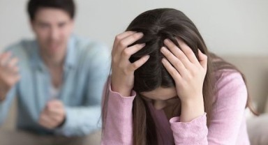 İzmir Selçuk'ta bir öğretmenin özel ders bahanesiyle öğrencilerini taciz ettiği iddia edildi!