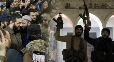Suriye'de Esad Devrildi, Avrupa'nın Kafası Karıştı! HTŞ Terör Listesinden Çıkarılacak mı?
