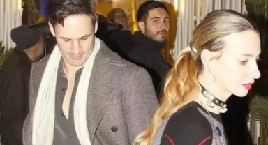Tuba Ünsal genç şefle gecelerde sobelendi